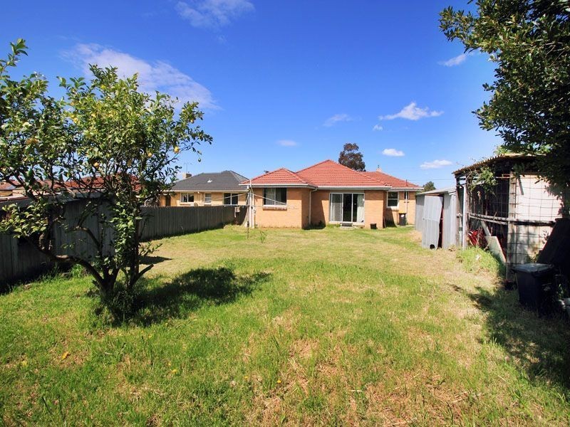 21 Dennis Street, Clayton VIC 3168