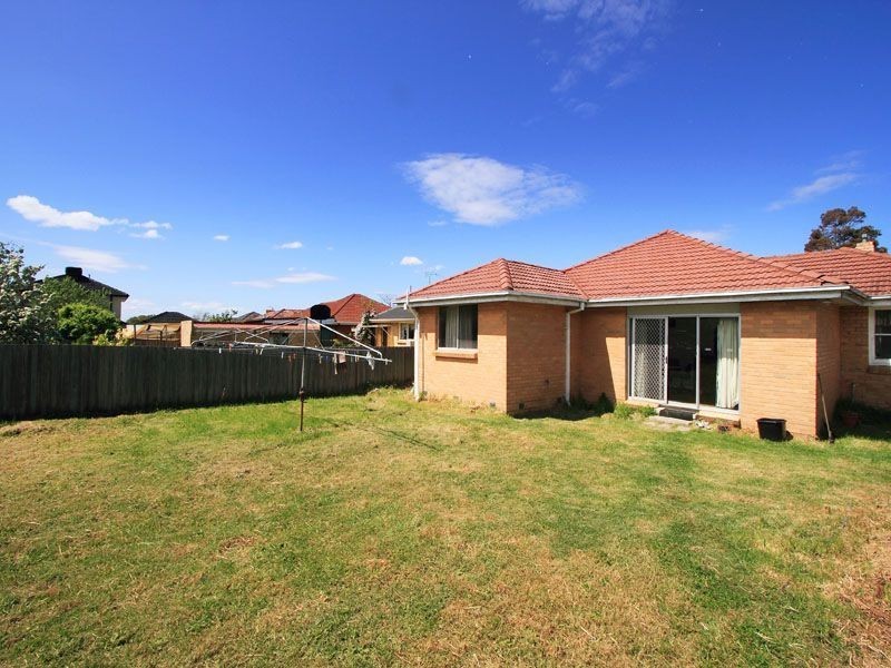 21 Dennis Street, Clayton VIC 3168