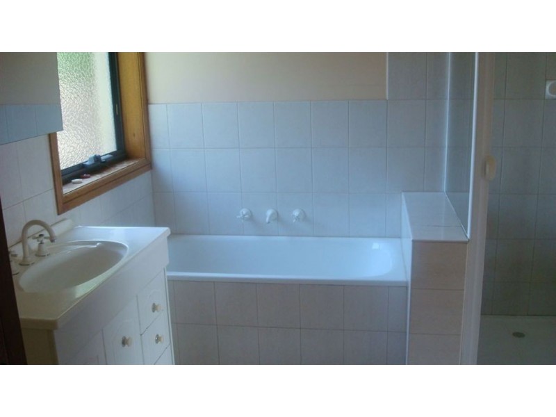 2/81 Kionga Street, Clayton VIC 3168