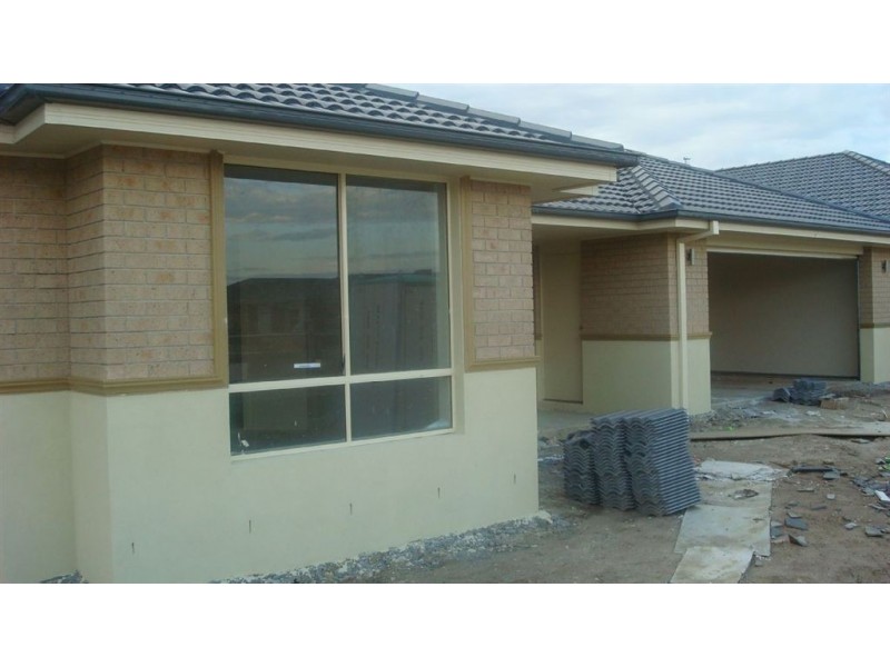 45 Bushranger Boulevard, Cranbourne East VIC 3977