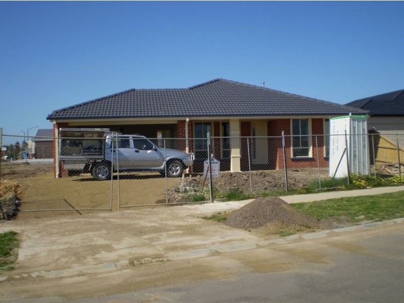 23 Donohue Street, Cranbourne East VIC 3977