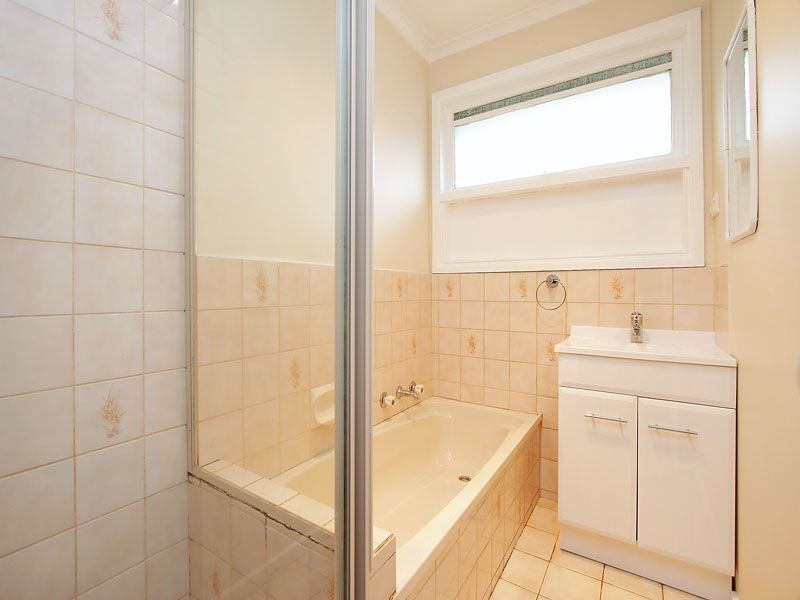 2/44 Tennyson Avenue, Clayton South VIC 3169