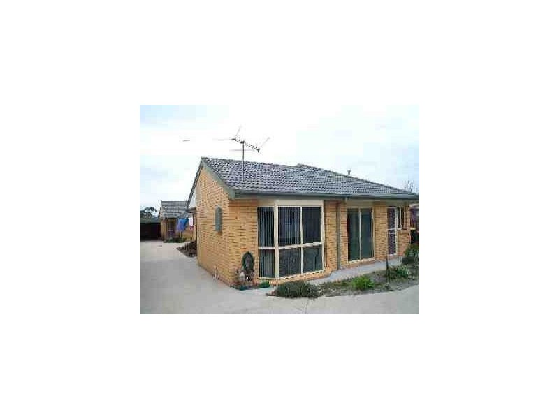 2/18 Manoon Road, Clayton South VIC 3169