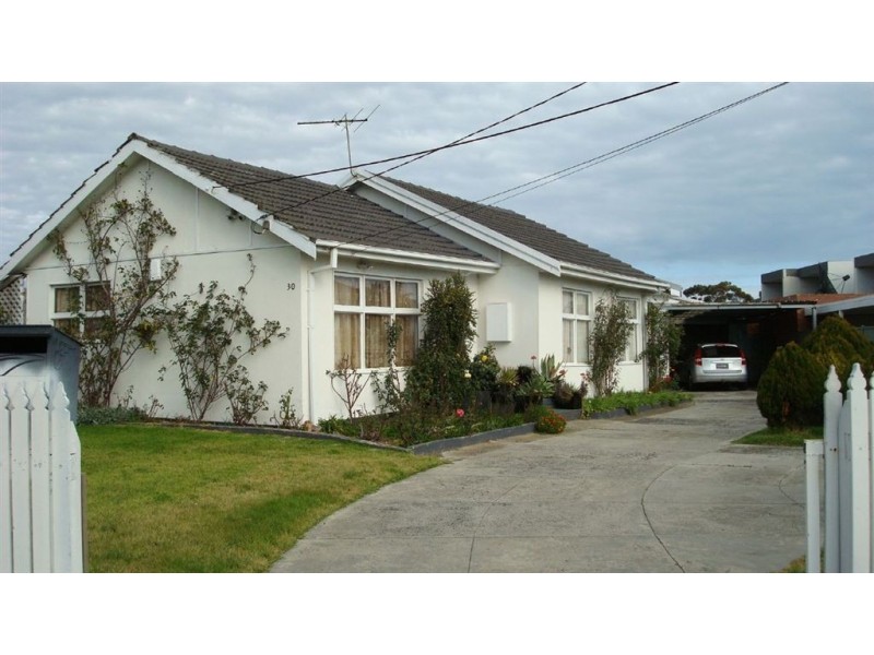 30 Oakes Avenue, Clayton South VIC 3169