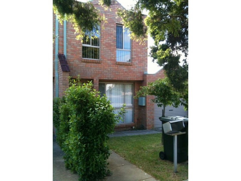 2/8 Arnott Street, Clayton VIC 3168