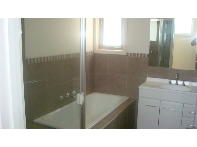 1/108 Clayton Road, Clayton VIC 3168