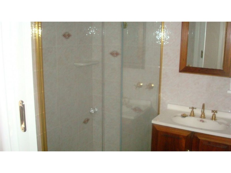 2/1340 Dandenong Road, Hughesdale VIC 3166