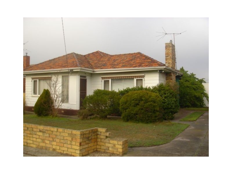 6 Thompson Street, Clayton VIC 3168