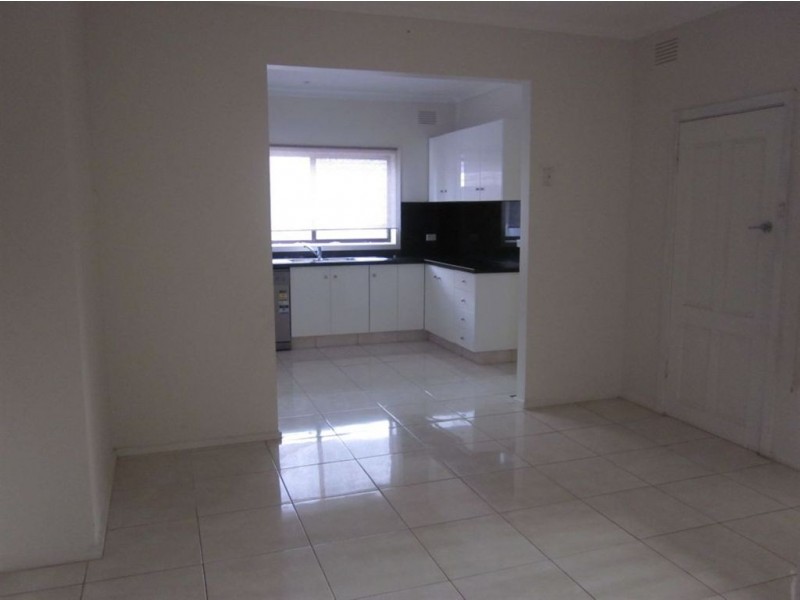 27 Prince Charles Street, Clayton VIC 3168