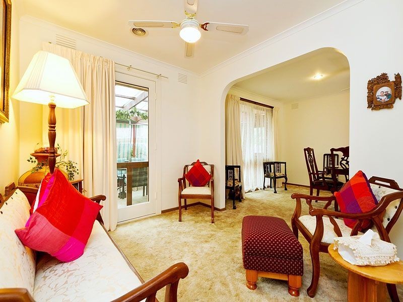 39 Tarago Crescent, Clayton South VIC 3169