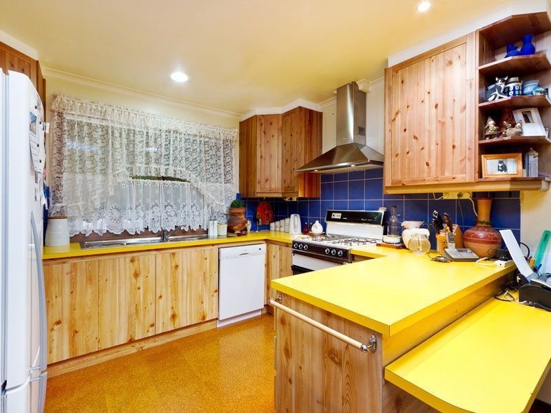 39 Tarago Crescent, Clayton South VIC 3169