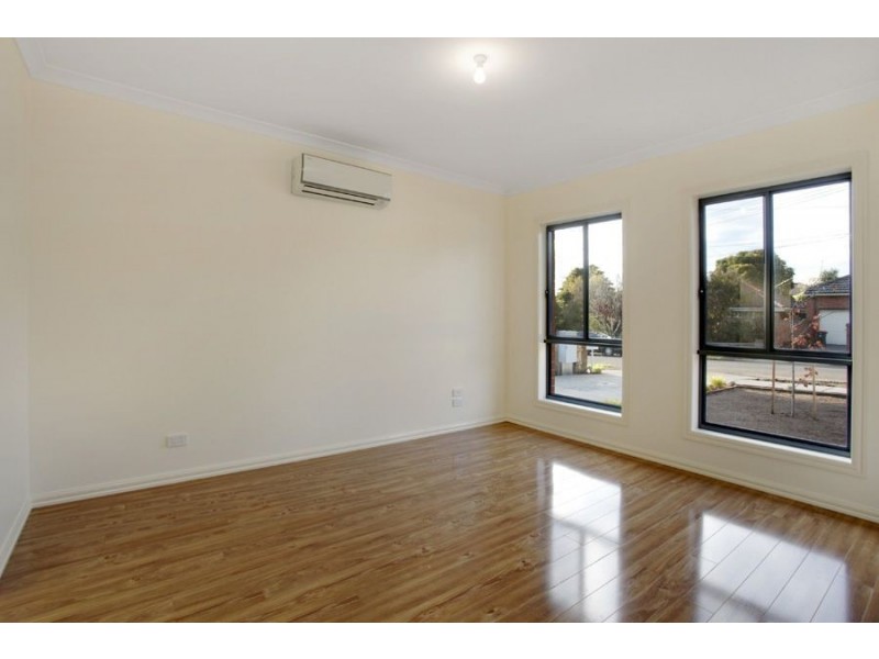 2/12 Atlantic Street, Clayton VIC 3168