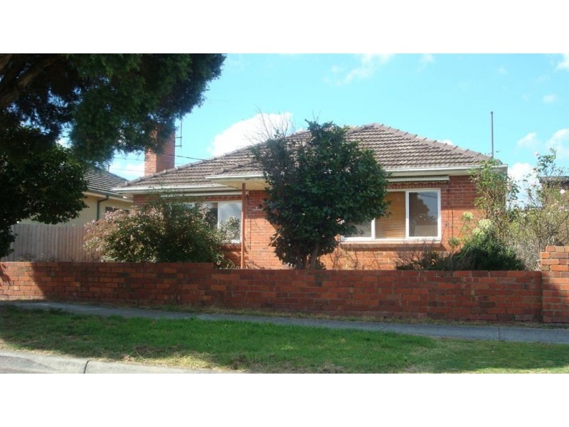 4 McGregor Street, Clayton VIC 3168