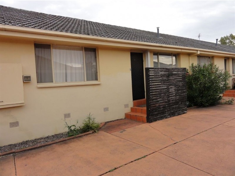 2/11 Burns Avenue, Clayton South VIC 3169