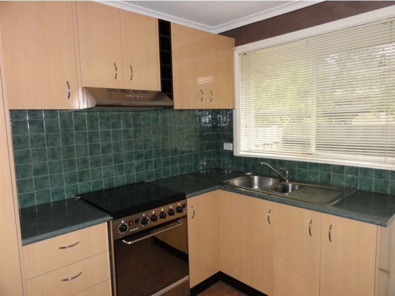 2/11 Burns Avenue, Clayton South VIC 3169