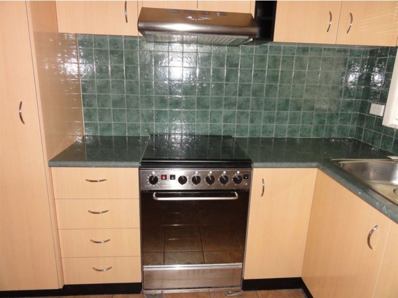 2/11 Burns Avenue, Clayton South VIC 3169