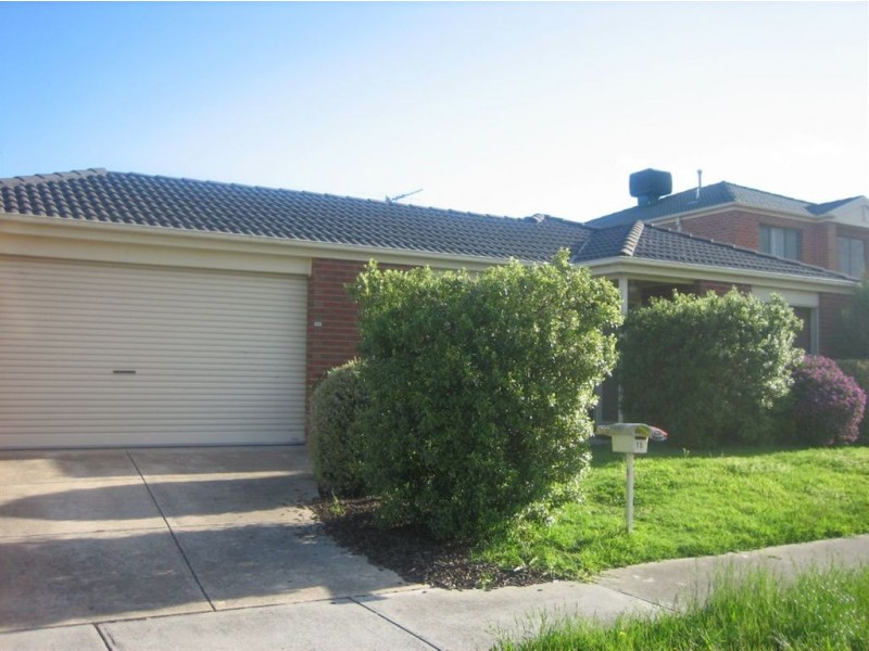 15 Bounty Way, Berwick VIC 3806