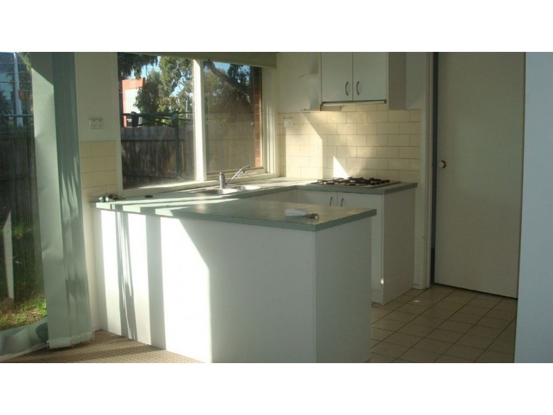 8 Kings Court, Oakleigh East VIC 3166