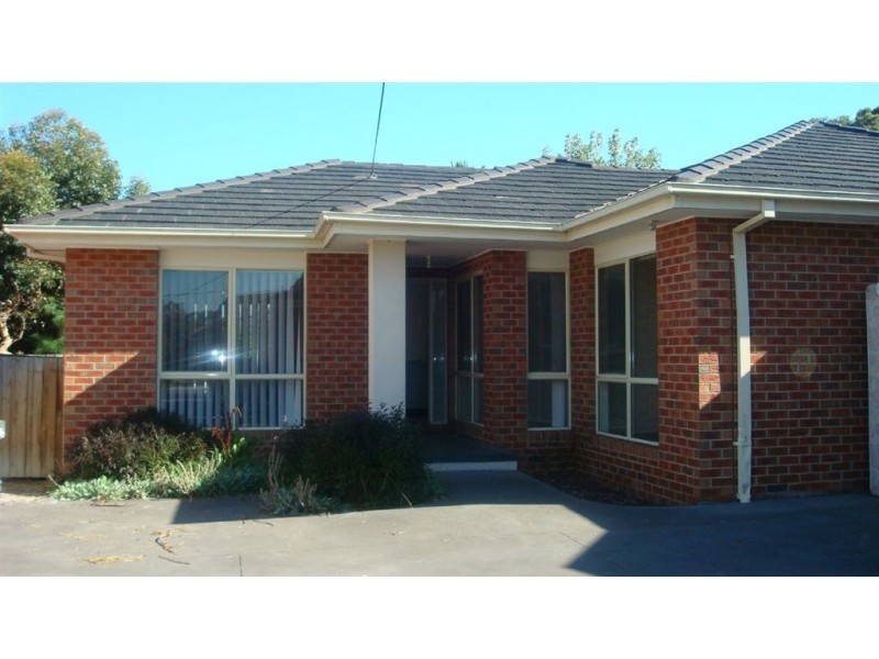 2/3 Koonawarra Street, Clayton VIC 3168