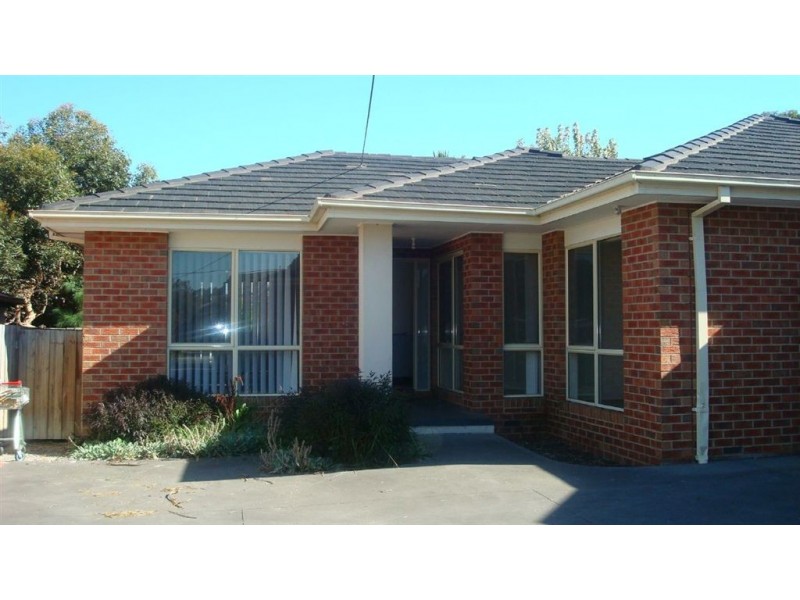 2/3 Koonawarra Street, Clayton VIC 3168