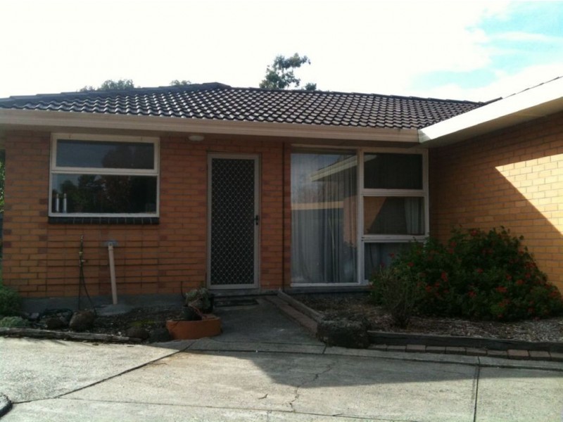 4/4 Batten Street, Glen Waverley VIC 3150