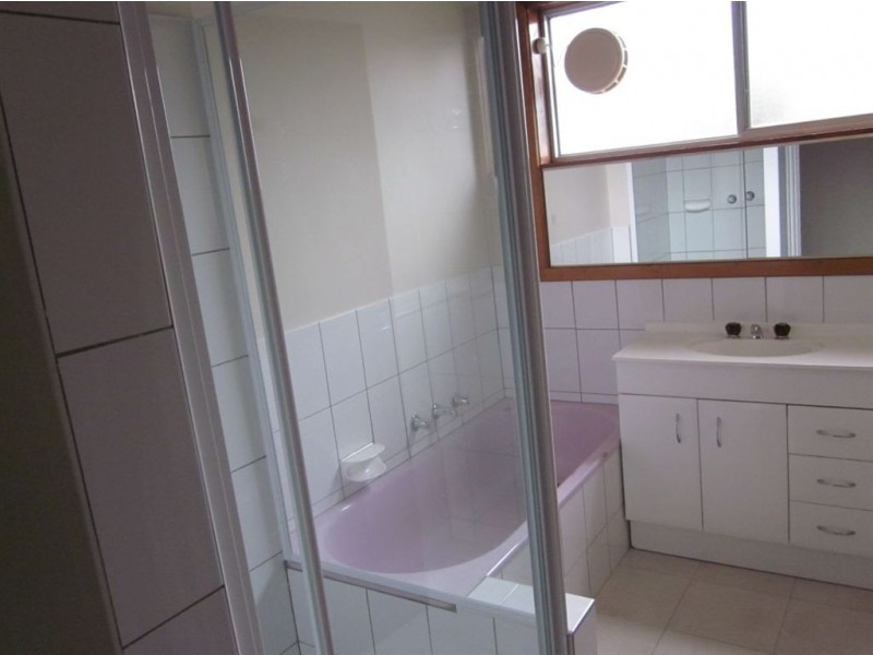 1/9 Panorama Street, Clayton VIC 3168