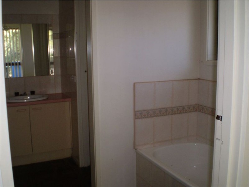 1/5 Norham Court, Berwick VIC 3806