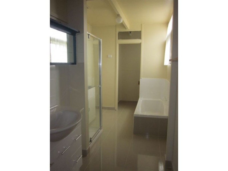 3 Iona Street, Clayton VIC 3168