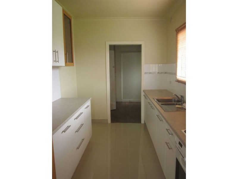 3 Iona Street, Clayton VIC 3168