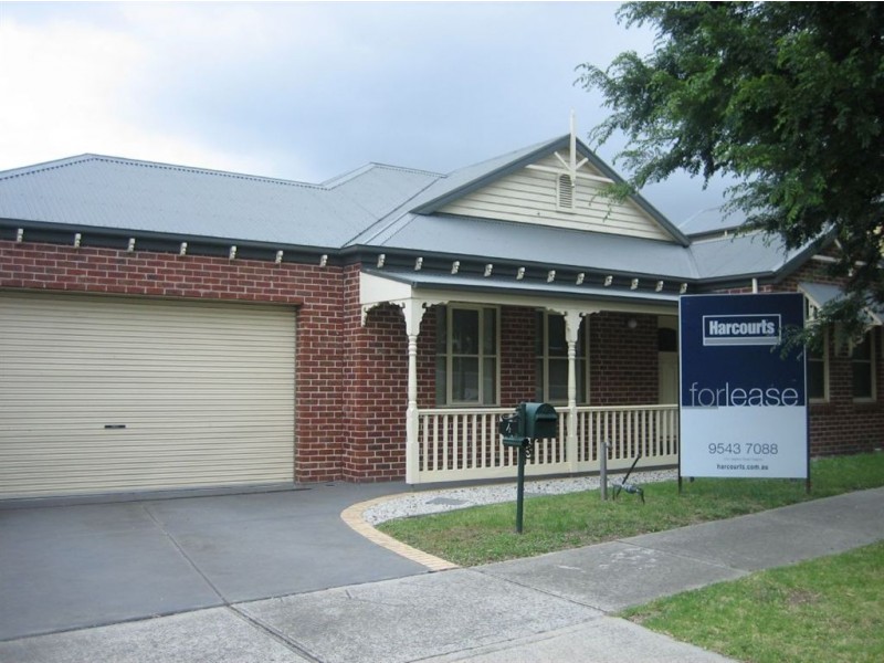 4 Eastern Park Square, Narre Warren South VIC 3805