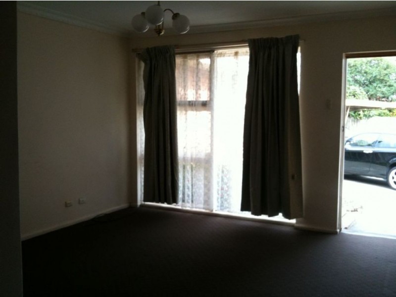 4/4 Batten Street, Glen Waverley VIC 3150