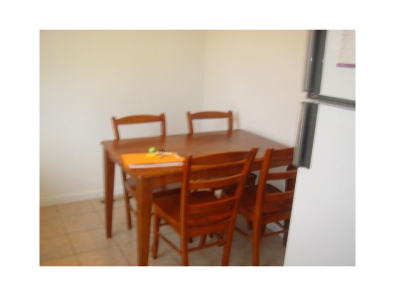 1/27 CAMBRO ROAD, Clayton VIC 3168