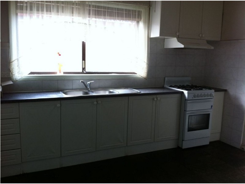 1/27 Main Road, Clayton South VIC 3169