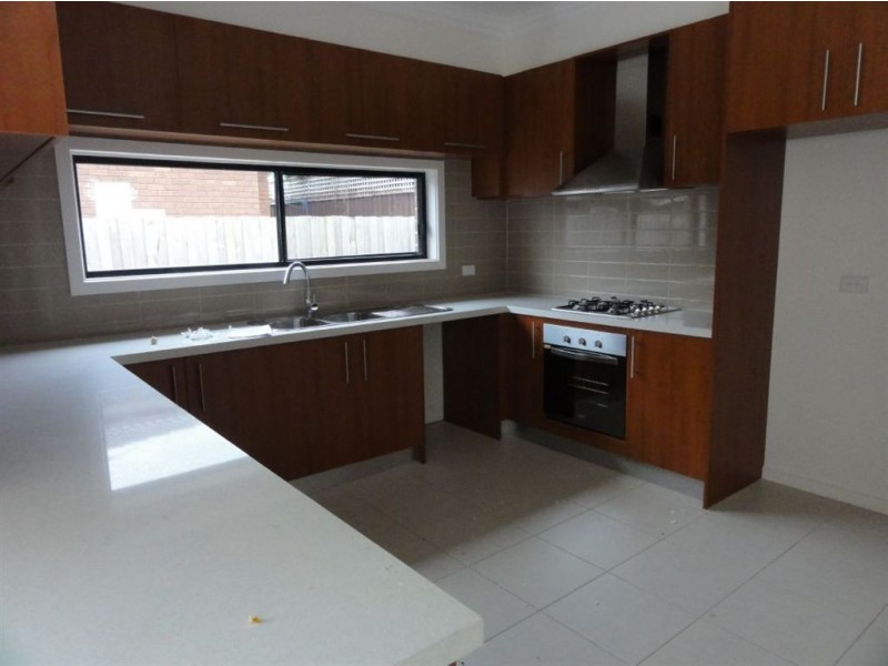 2/314 Warrigal Road, Oakleigh South VIC 3167