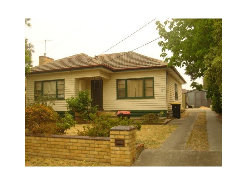 37 Lanark Street, Clayton South VIC 3169