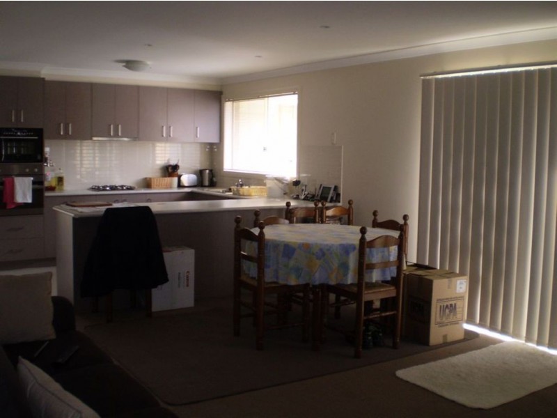 5 Donohue Street, Cranbourne East VIC 3977