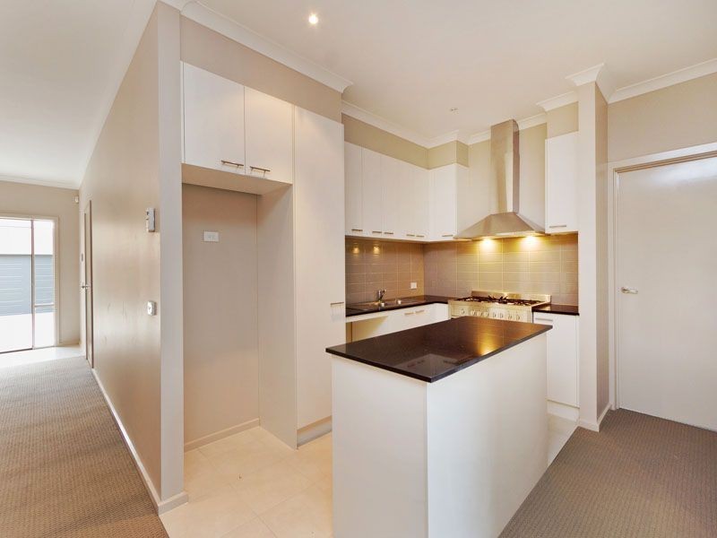 17/141 Stud Road, Wantirna South VIC 3152