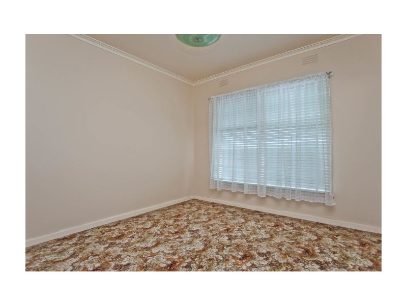 15 Merlyn Avenue, Clayton South VIC 3169