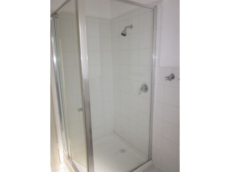 4/23 Merlyn Avenue, Clayton South VIC 3169