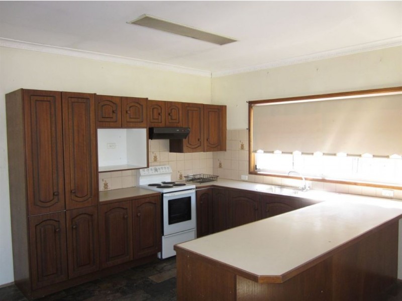 20 Manoon Road, Clayton South VIC 3169