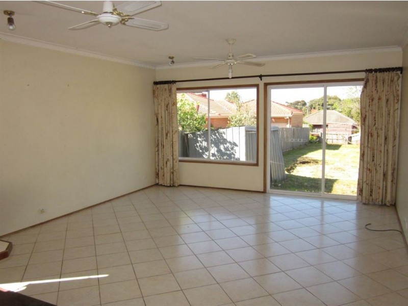 20 Manoon Road, Clayton South VIC 3169