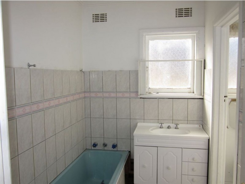 20 Manoon Road, Clayton South VIC 3169