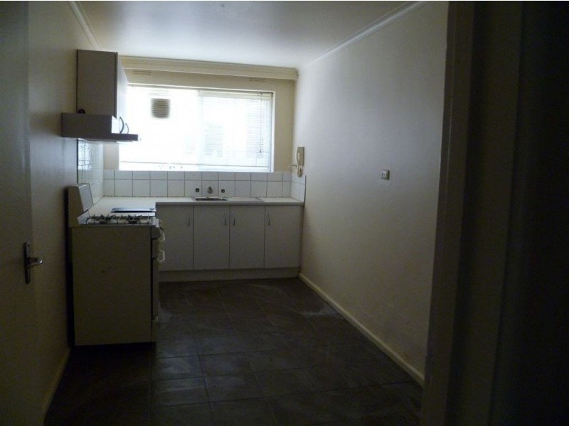 4/10 Kelvin Grove, Springvale VIC 3171