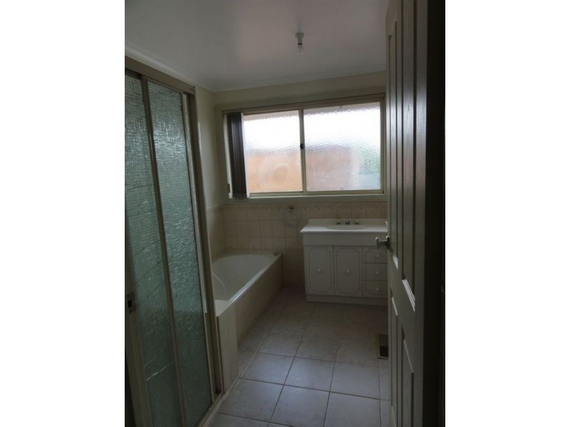 4/76-78 Madeleine Road, Clayton VIC 3168