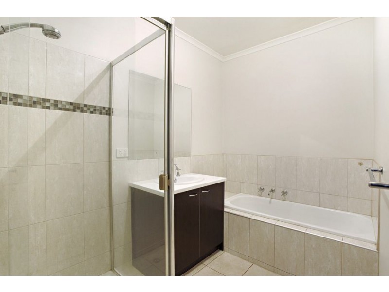 2/6 Clarevale Street, Clayton South VIC 3169