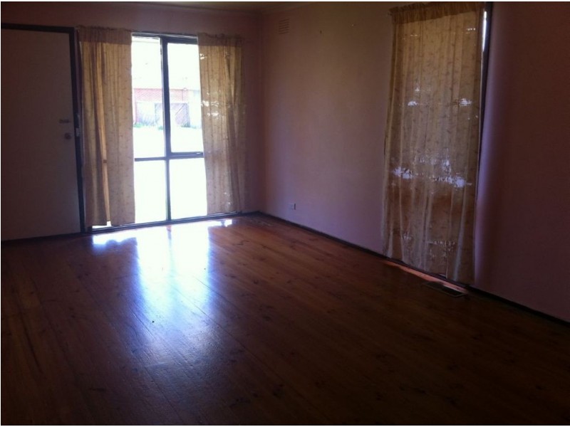 1/2 Moore Street, Clayton South VIC 3169