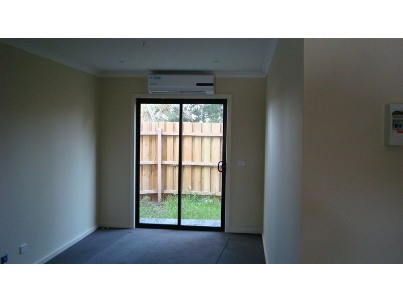 16/27-29 Golden Grove, Springvale South VIC 3172