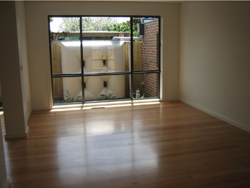 2/21 Knight Street, Clayton South VIC 3169