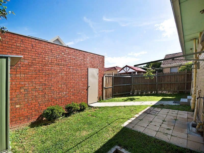1/31 Murdo Road, Clayton VIC 3168