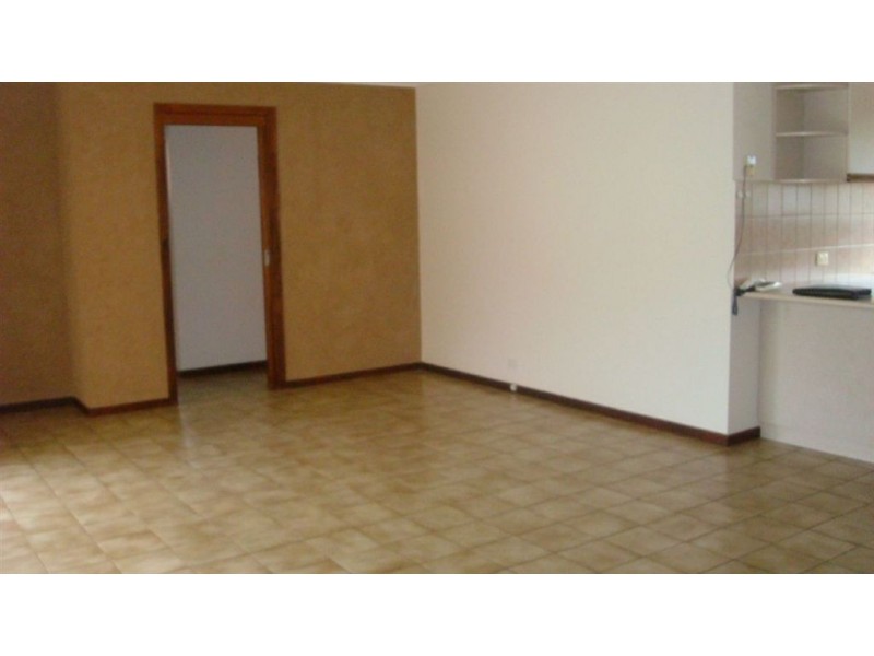 1/15 Railway Parade, Seaford VIC 3198